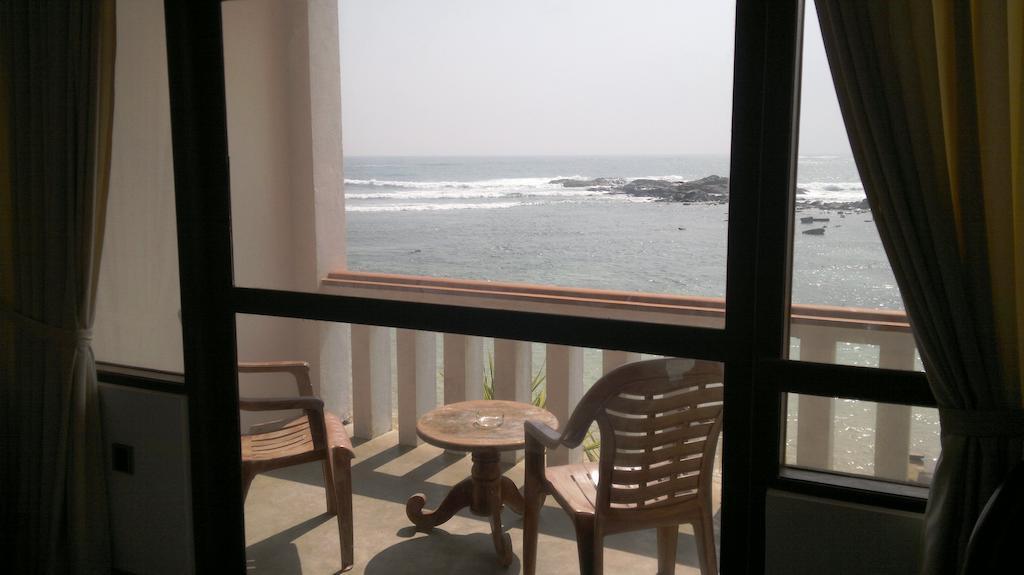 Miltons Beach Resort Унаватуна Номер фото